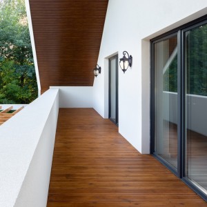 Julkisivuvalaisin Maytoni Fleur antiikkipronssi 60W E27 IP44