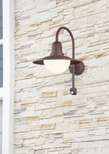 Julkisivuvalaisin Trio Lighting Norman rustiikki E27 IP44