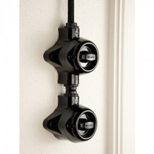 Virtakytkin THPG Bakelite musta IP44